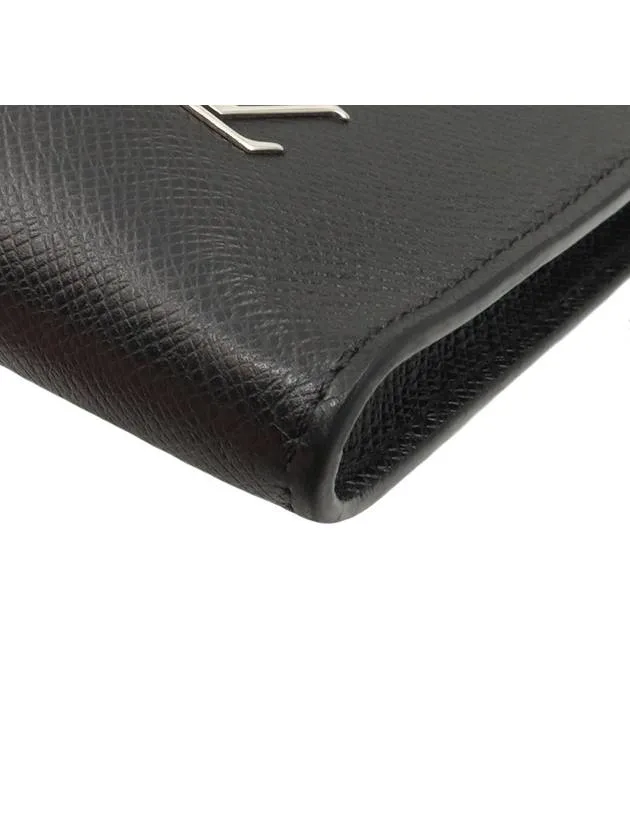 Black Taiga Leather Pochette Jour 24H Clutch M30965