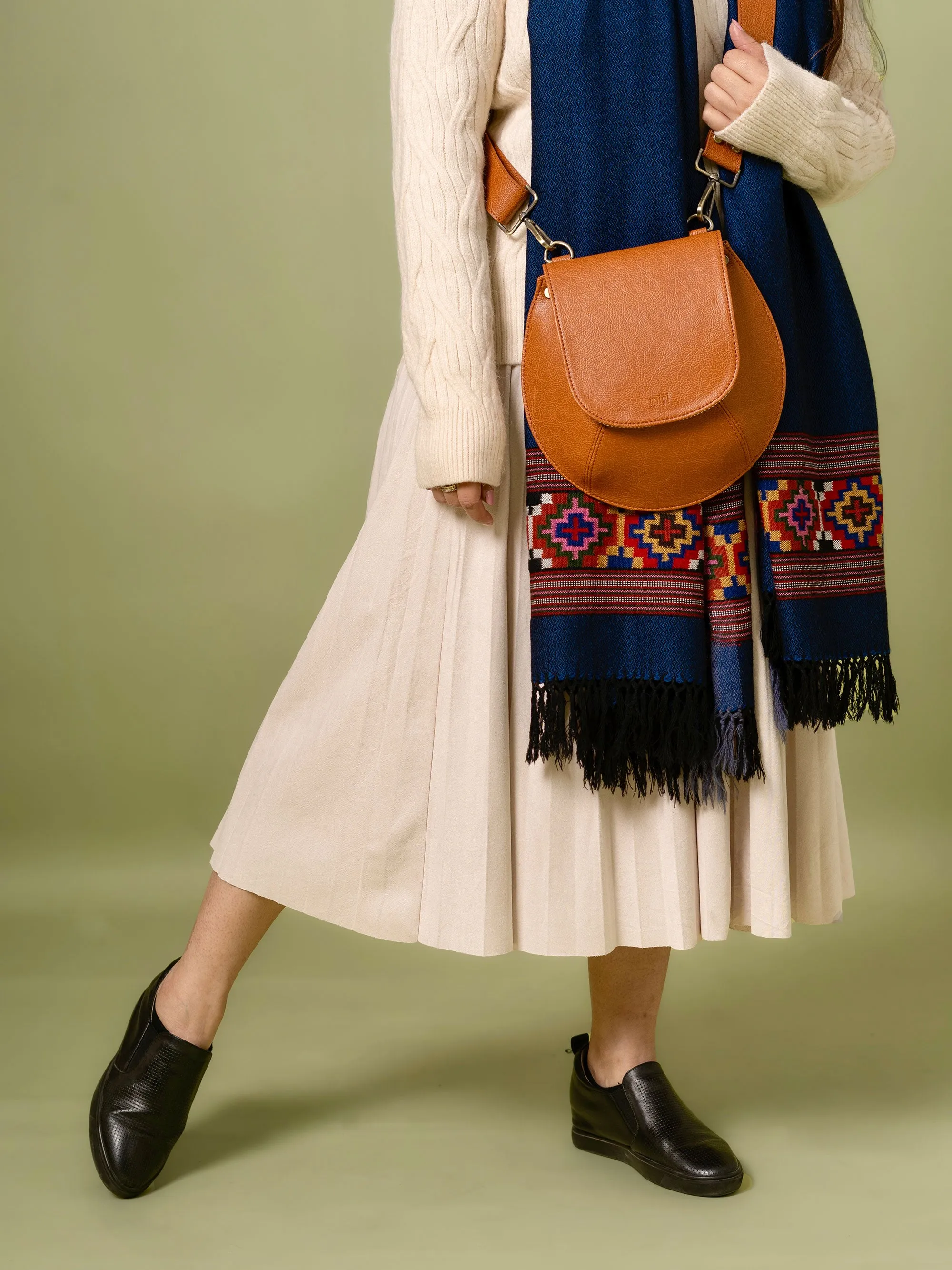 Classic Tan Bianca Sling Bag